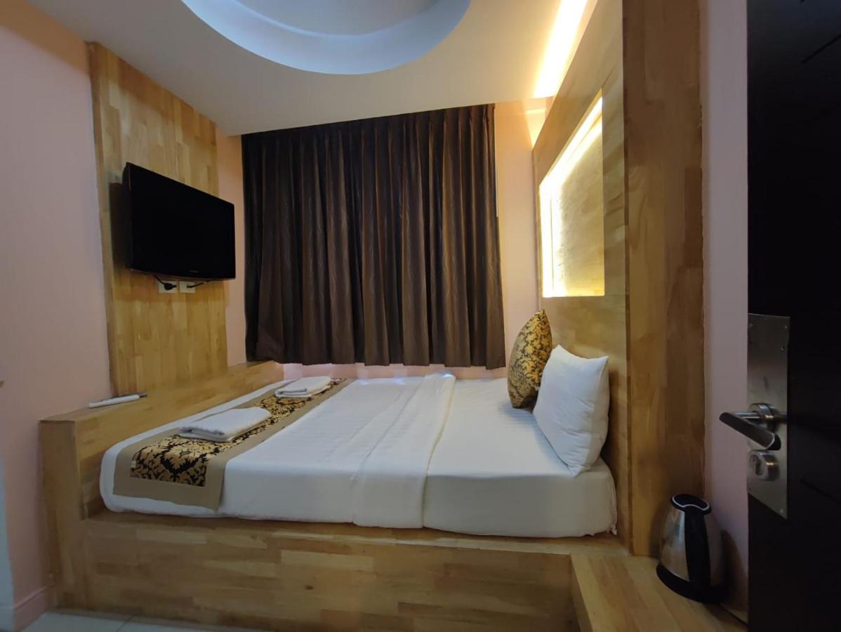 Cozi Inn Hotel, Bangkok Buitenkant foto