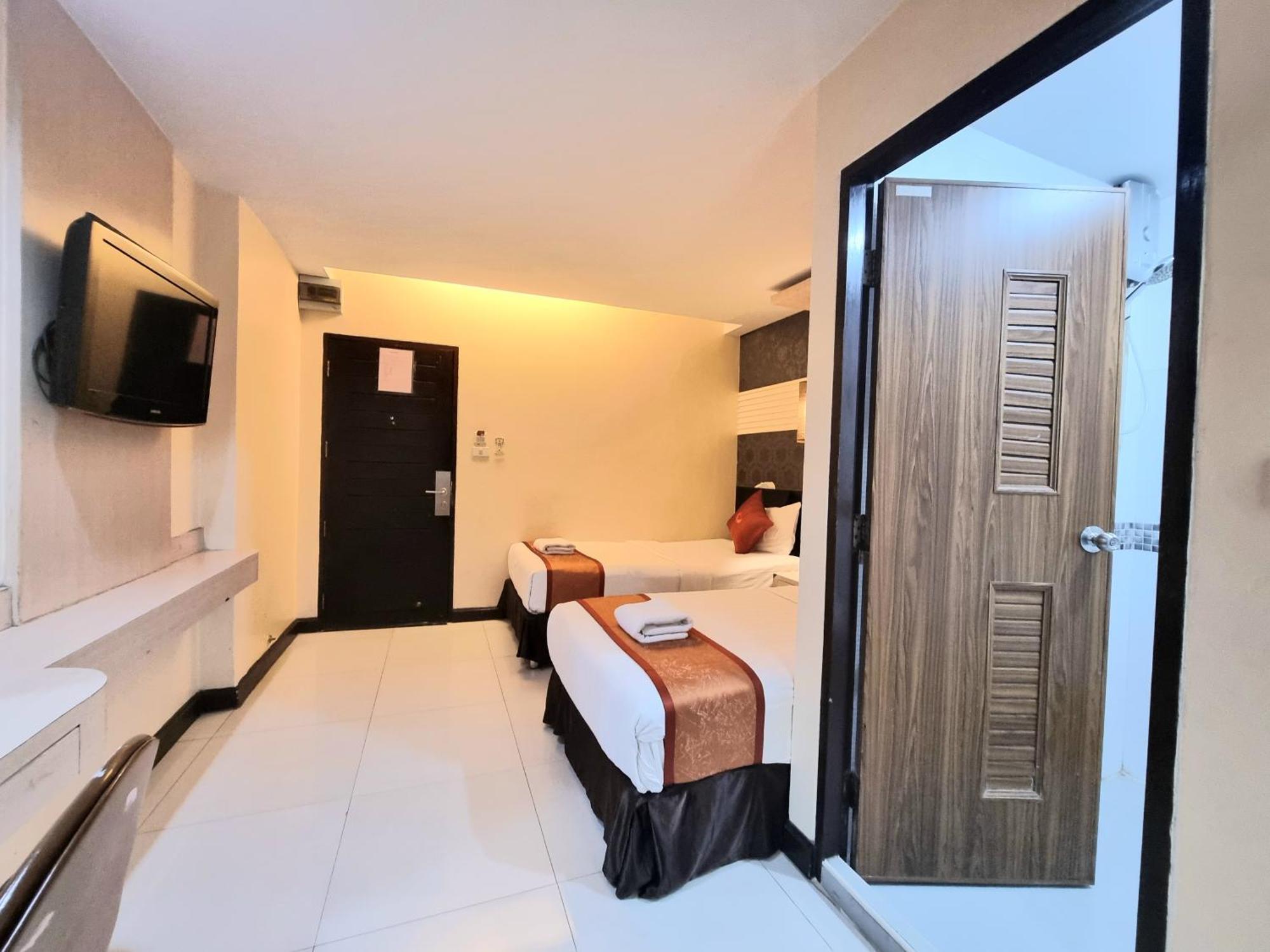 Cozi Inn Hotel, Bangkok Buitenkant foto