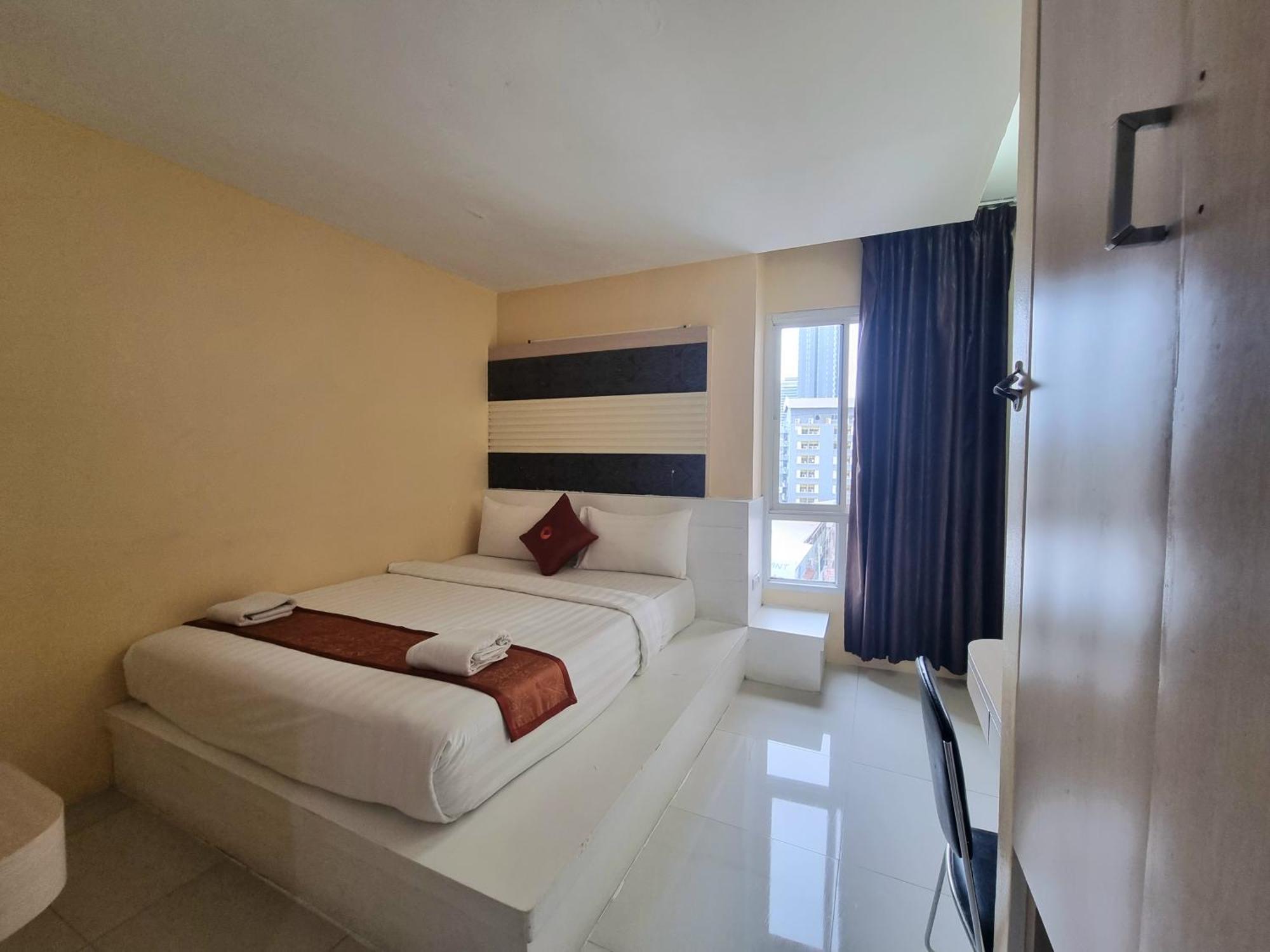 Cozi Inn Hotel, Bangkok Buitenkant foto